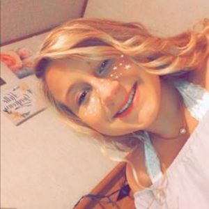 Meet your Posher, Tori